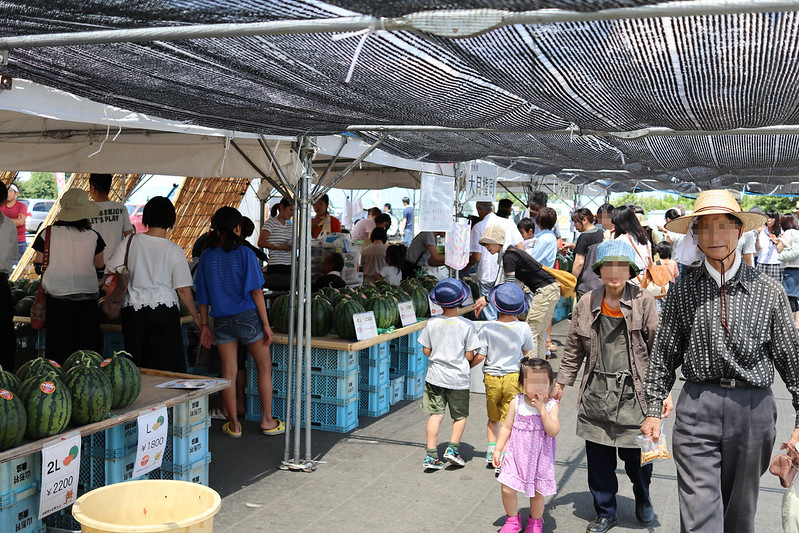 すいか村 活気